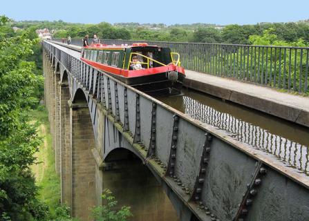 Bild 3 zur Urlaubsidee »Narrowboat Hausboot Charter in England / Schottland«