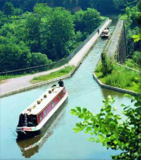 Bild 2 zur Urlaubsidee »Narrowboat Hausboot Charter in England / Schottland«